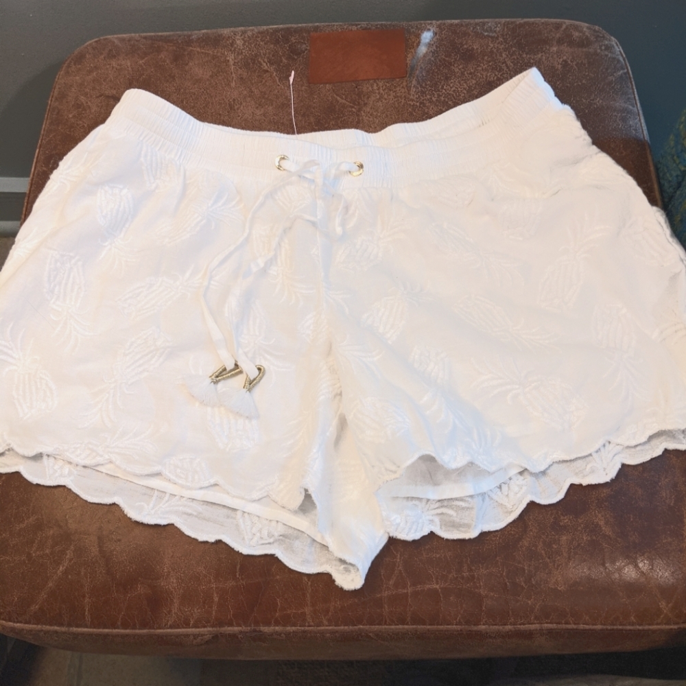 Lilly Pulitzer NWT white Baybreeze shorts
